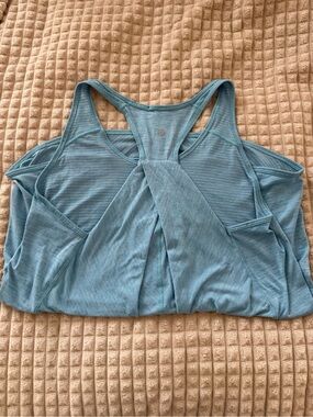 Lululemon tank top size M!